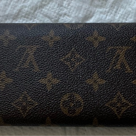 Louis Vuitton Emilie Wallet - Fuschia - Picture 4 of 5